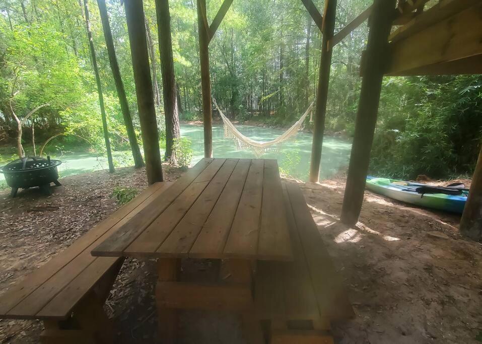Waterfront Treehouse In A Magical Forest Waller Ngoại thất bức ảnh